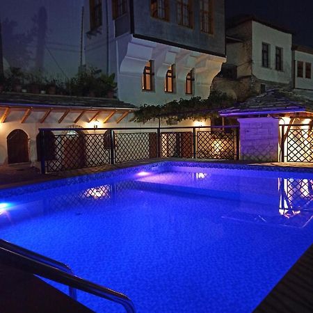 Boutique Hotel Praga ジロカストラ エクステリア 写真