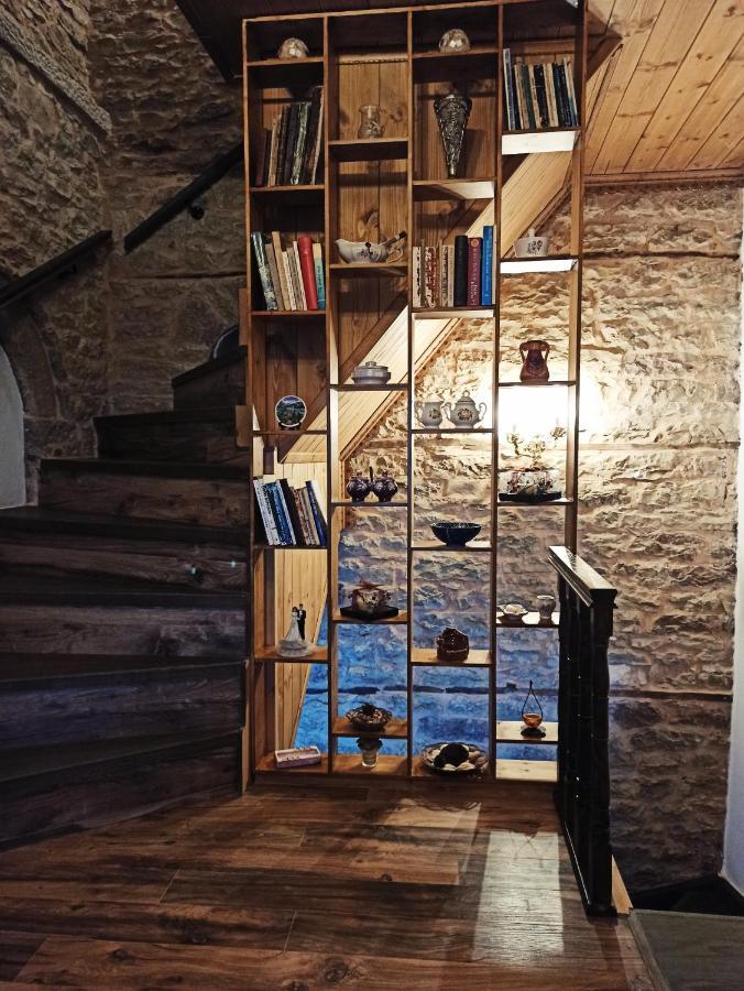Boutique Hotel Praga ジロカストラ エクステリア 写真