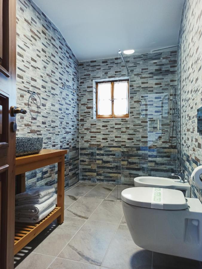 Boutique Hotel Praga ジロカストラ エクステリア 写真