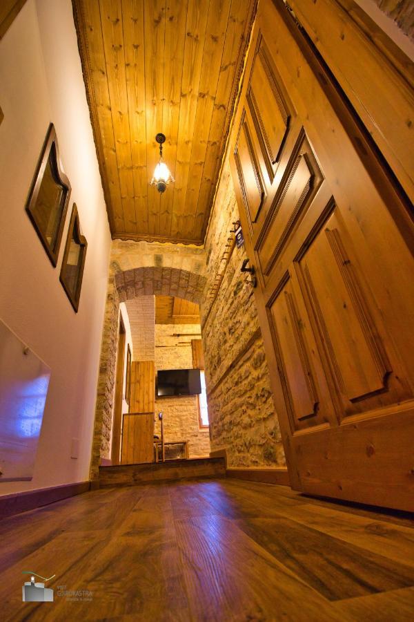 Boutique Hotel Praga ジロカストラ エクステリア 写真