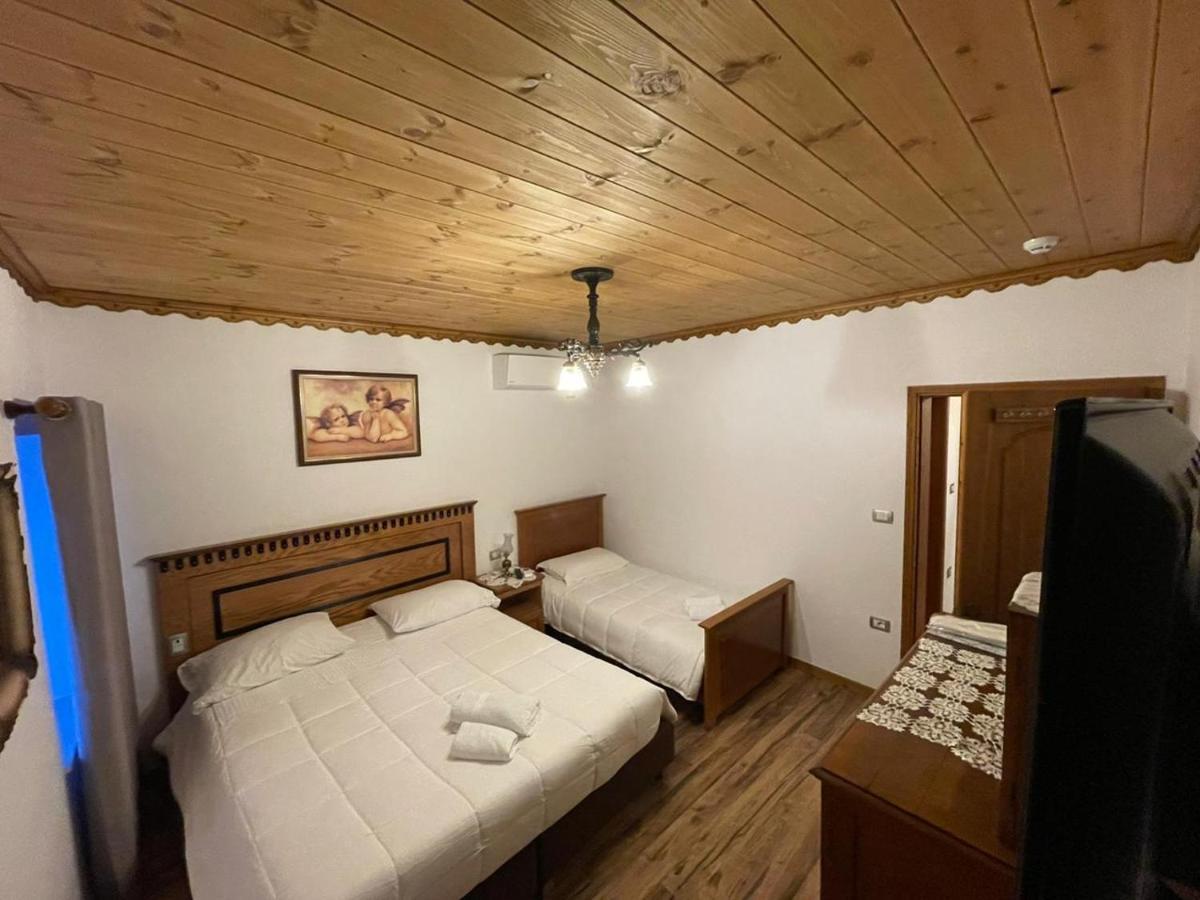 Boutique Hotel Praga ジロカストラ 部屋 写真