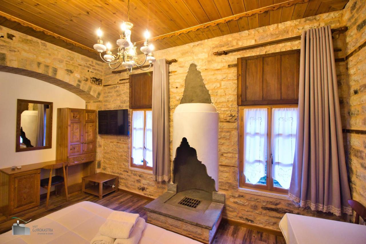Boutique Hotel Praga ジロカストラ エクステリア 写真