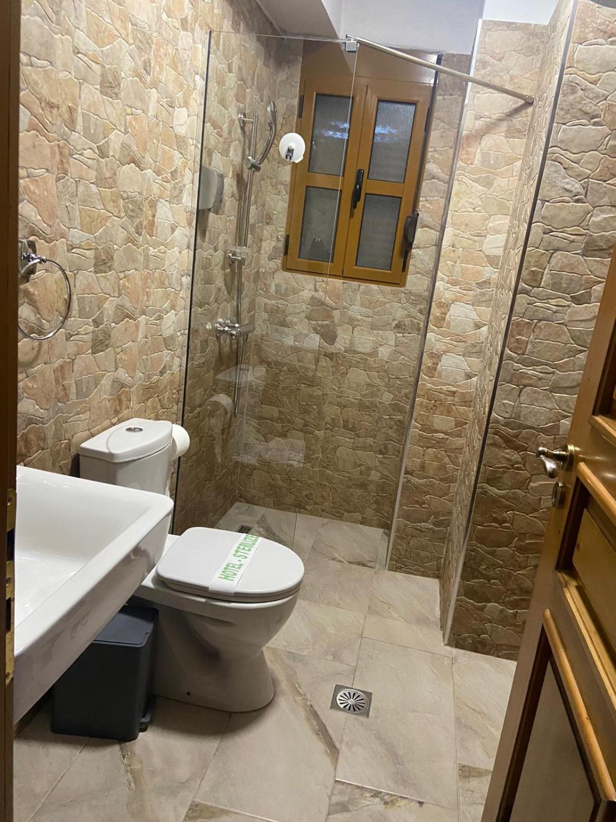 Boutique Hotel Praga ジロカストラ エクステリア 写真
